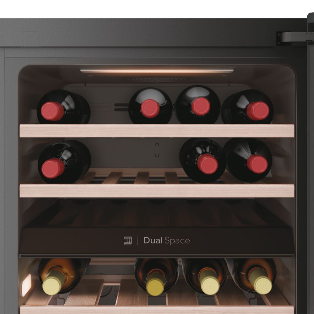 Racitoare de vinuri Wine Bank Haier HWS42GDAU1 50 Seria 7 Freestanding, 2 zone, 42 sticle, Iluminare LED, Clasa G, L x A x I (mm) 497x585x820