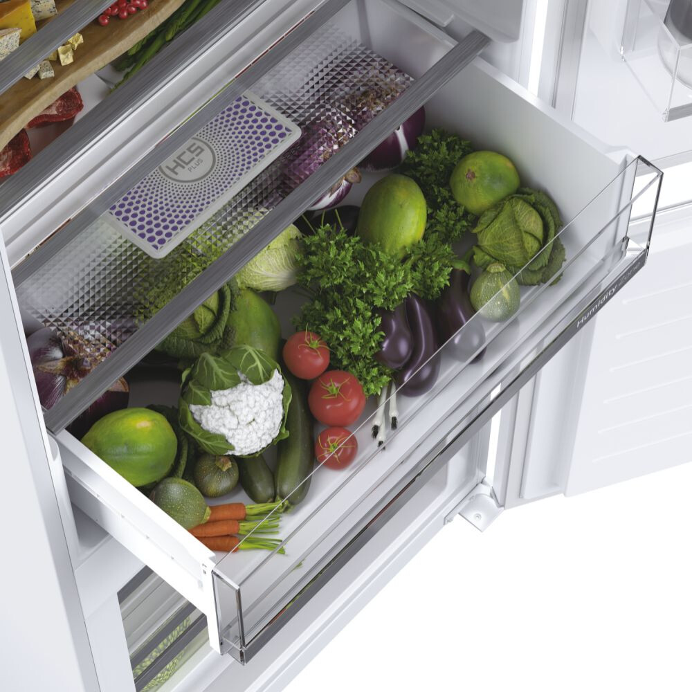 Combina frigorifica incorporabila Haier HBW5719E, 2D 70 Series 6, 2 usi, No Frost, Iluminare LED, Clasa E, Alb