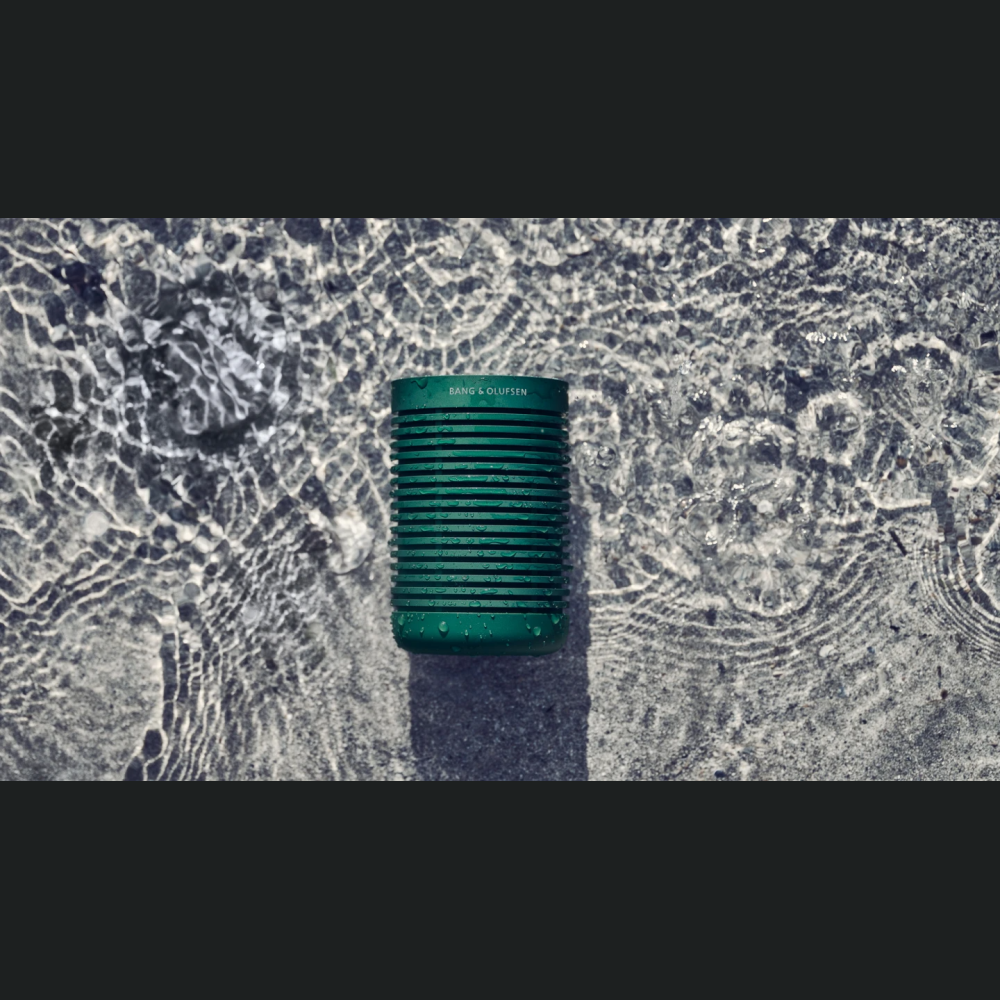 Boxa de exterior rezistenta la apa Bang & Olufsen Beosound Explore, Navy