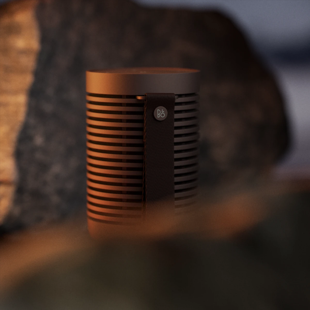 Boxa de exterior rezistenta la apa Bang & Olufsen Beosound Explore, Chestnut