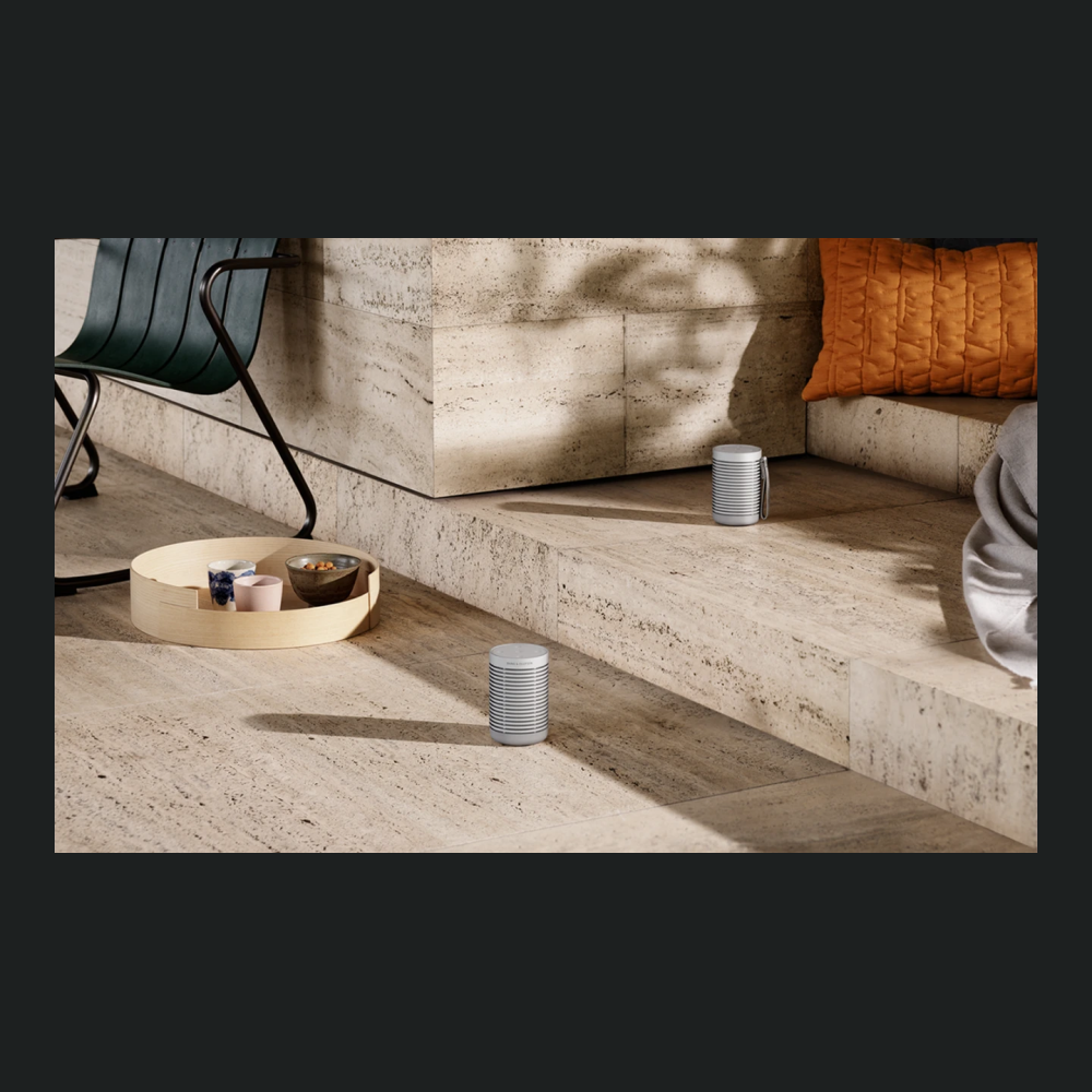 Boxa de exterior rezistenta la apa Bang & Olufsen Beosound Explore, Chestnut